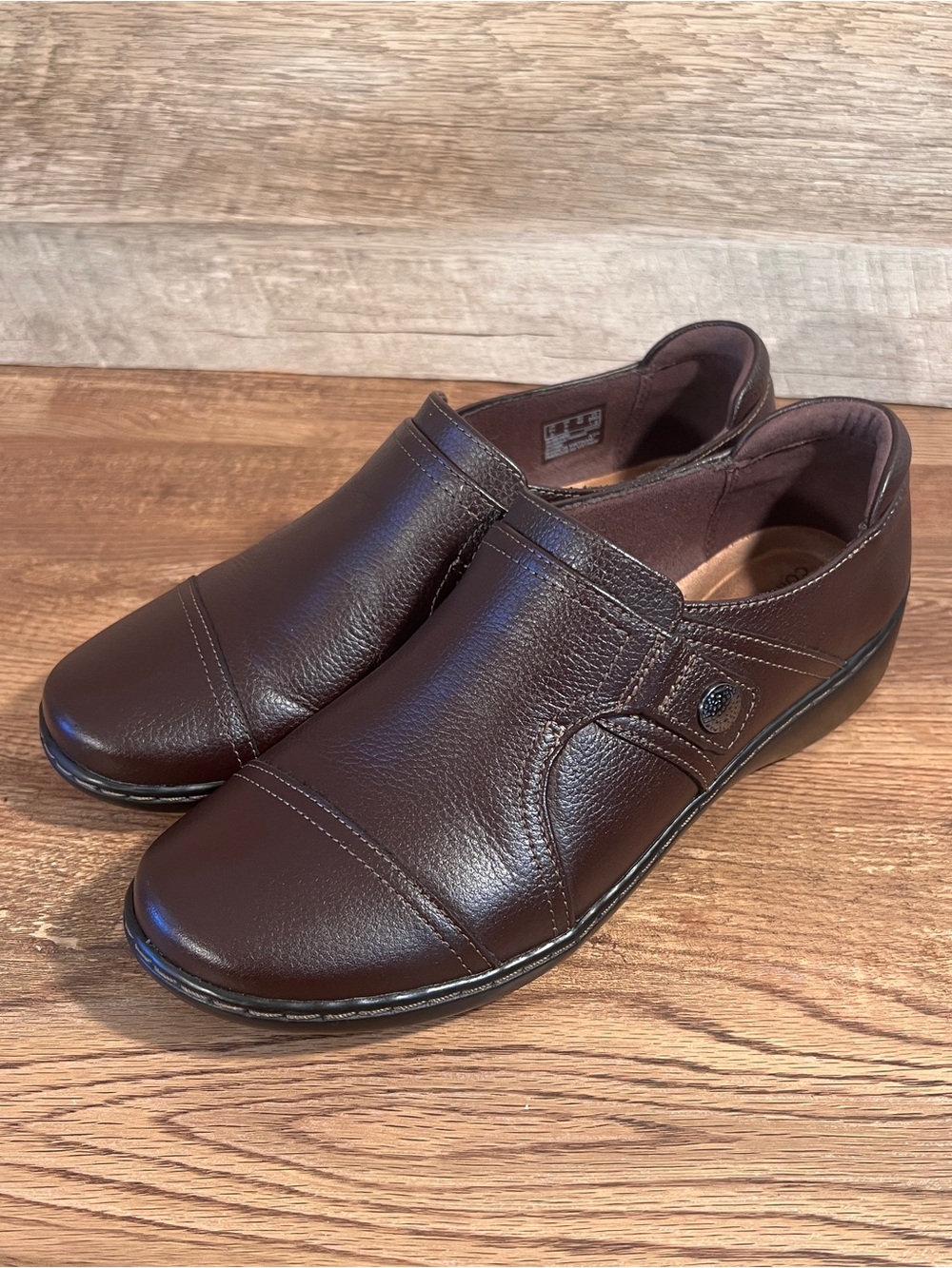 Clarks Women's Brown Slip-On Leather Flats